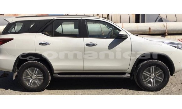 Buy Import Toyota Fortuner White Car in Import - Dubai in Dhufar Buy Import Toyota Fortuner White Car in Import - Dubai in Dhufar