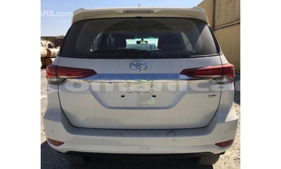 Buy Import Toyota Fortuner White Car in Import - Dubai in Dhufar Buy Import Toyota Fortuner White Car in Import - Dubai in Dhufar