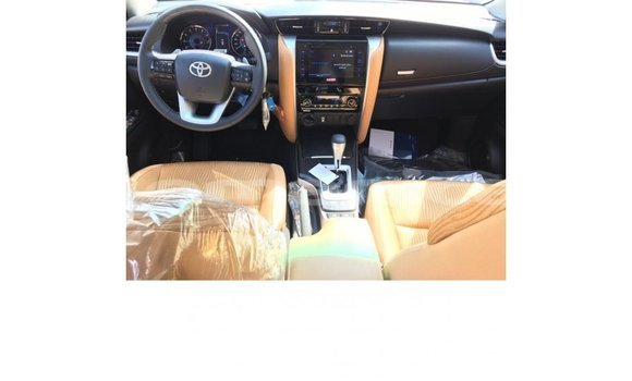 Buy Import Toyota Fortuner White Car in Import - Dubai in Dhufar Buy Import Toyota Fortuner White Car in Import - Dubai in Dhufar