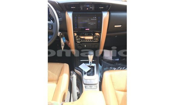 Buy Import Toyota Fortuner White Car in Import - Dubai in Dhufar Buy Import Toyota Fortuner White Car in Import - Dubai in Dhufar