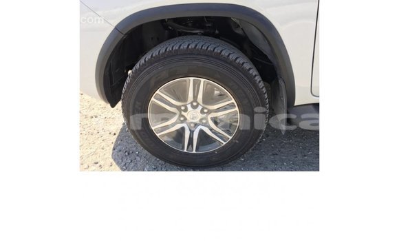 Buy Import Toyota Fortuner White Car in Import - Dubai in Dhufar Buy Import Toyota Fortuner White Car in Import - Dubai in Dhufar