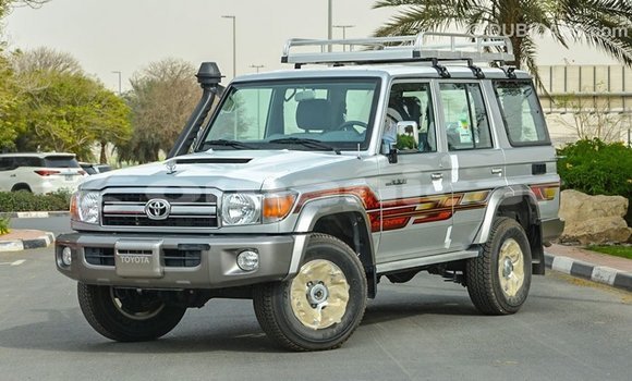 Buy Import Toyota Land Cruiser Other Car in Import - Dubai in Dhufar Buy Import Toyota Land Cruiser Other Car in Import - Dubai in Dhufar