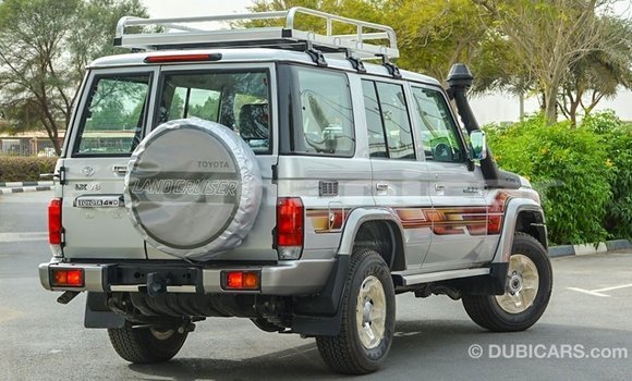 Buy Import Toyota Land Cruiser Other Car in Import - Dubai in Dhufar Buy Import Toyota Land Cruiser Other Car in Import - Dubai in Dhufar