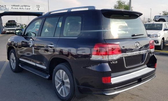 Buy Import Toyota Land Cruiser Black Car in Import - Dubai in Dhufar Buy Import Toyota Land Cruiser Black Car in Import - Dubai in Dhufar