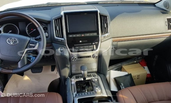 Buy Import Toyota Land Cruiser Black Car in Import - Dubai in Dhufar Buy Import Toyota Land Cruiser Black Car in Import - Dubai in Dhufar