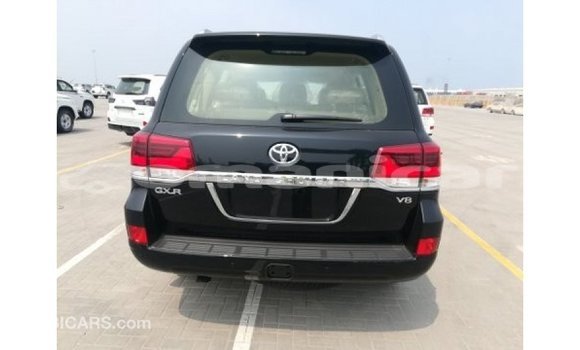 Buy Import Toyota Land Cruiser Black Car in Import - Dubai in Dhufar Buy Import Toyota Land Cruiser Black Car in Import - Dubai in Dhufar