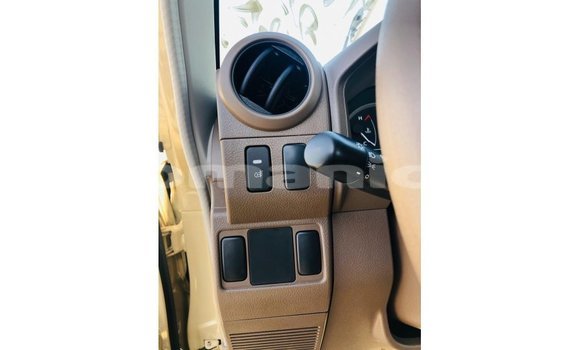 Buy Import Toyota Land Cruiser Beige Car in Import - Dubai in Dhufar Buy Import Toyota Land Cruiser Beige Car in Import - Dubai in Dhufar