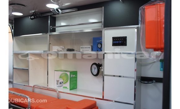 Buy Import Toyota Hiace White Car in Import - Dubai in Dhufar Buy Import Toyota Hiace White Car in Import - Dubai in Dhufar