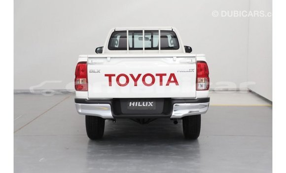 Buy Import Toyota Hilux White Car in Import - Dubai in Dhufar Buy Import Toyota Hilux White Car in Import - Dubai in Dhufar