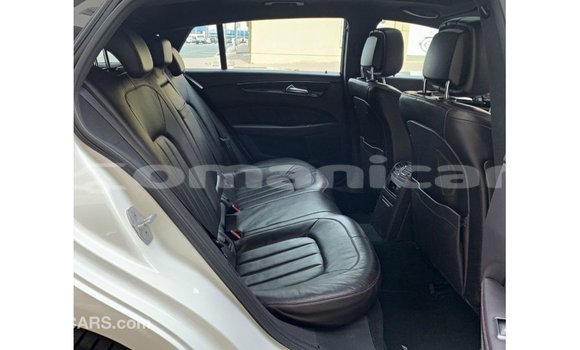 Buy Import Mercedes-Benz 190 White Car in Import - Dubai in Dhufar Buy Import Mercedes-Benz 190 White Car in Import - Dubai in Dhufar