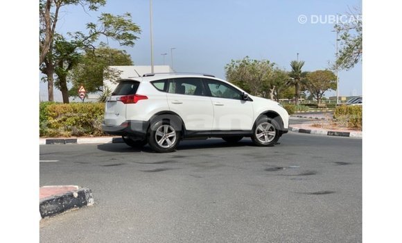 Buy Import Toyota 4Runner White Car in Import - Dubai in Dhufar Buy Import Toyota 4Runner White Car in Import - Dubai in Dhufar