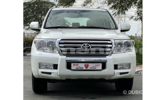 Buy Import Toyota Land Cruiser White Car in Import - Dubai in Dhufar Buy Import Toyota Land Cruiser White Car in Import - Dubai in Dhufar