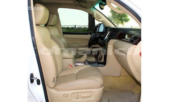 Buy Import Lexus LX White Car in Import - Dubai in Dhufar Buy Import Lexus LX White Car in Import - Dubai in Dhufar