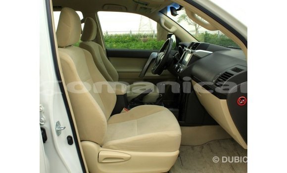 Buy Import Toyota Prado White Car in Import - Dubai in Dhufar Buy Import Toyota Prado White Car in Import - Dubai in Dhufar