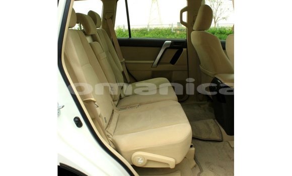 Buy Import Toyota Prado White Car in Import - Dubai in Dhufar Buy Import Toyota Prado White Car in Import - Dubai in Dhufar