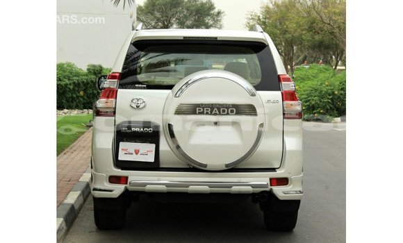 Buy Import Toyota Prado White Car in Import - Dubai in Dhufar Buy Import Toyota Prado White Car in Import - Dubai in Dhufar