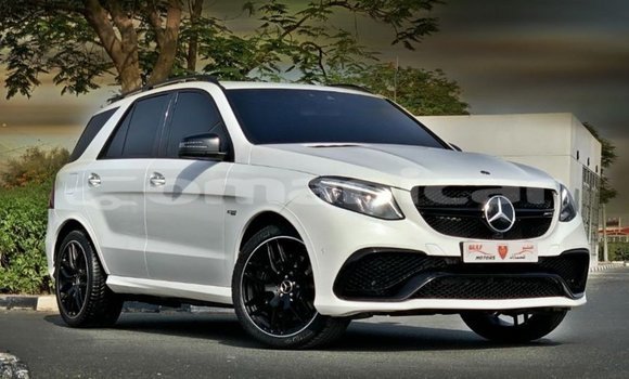Buy Import Mercedes-Benz GLE White Car in Import - Dubai in Dhufar