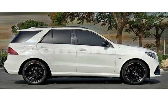 Buy Import Mercedes-Benz GLE White Car in Import - Dubai in Dhufar Buy Import Mercedes-Benz GLE White Car in Import - Dubai in Dhufar
