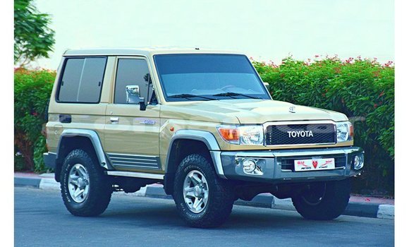 Buy Import Toyota Land Cruiser Beige Car in Import - Dubai in Dhufar Buy Import Toyota Land Cruiser Beige Car in Import - Dubai in Dhufar