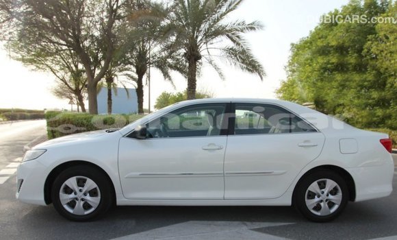 Buy Import Toyota Camry White Car in Import - Dubai in Dhufar Buy Import Toyota Camry White Car in Import - Dubai in Dhufar