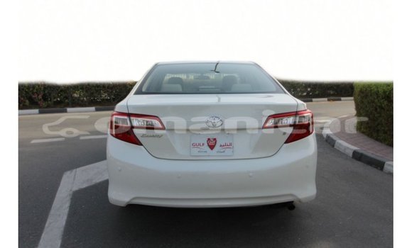 Buy Import Toyota Camry White Car in Import - Dubai in Dhufar Buy Import Toyota Camry White Car in Import - Dubai in Dhufar