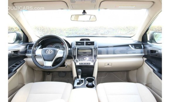 Buy Import Toyota Camry White Car in Import - Dubai in Dhufar Buy Import Toyota Camry White Car in Import - Dubai in Dhufar
