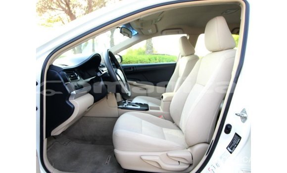 Buy Import Toyota Camry White Car in Import - Dubai in Dhufar Buy Import Toyota Camry White Car in Import - Dubai in Dhufar