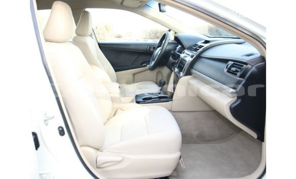 Buy Import Toyota Camry White Car in Import - Dubai in Dhufar Buy Import Toyota Camry White Car in Import - Dubai in Dhufar