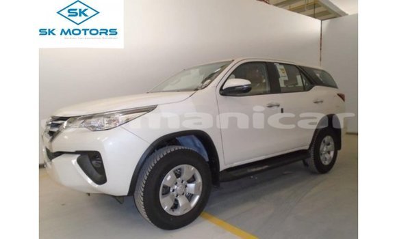 Buy Import Toyota Fortuner White Car in Import - Dubai in Dhufar Buy Import Toyota Fortuner White Car in Import - Dubai in Dhufar
