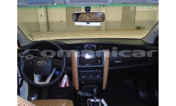 Buy Import Toyota Fortuner White Car in Import - Dubai in Dhufar Buy Import Toyota Fortuner White Car in Import - Dubai in Dhufar