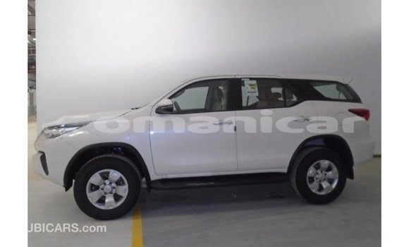 Buy Import Toyota Fortuner White Car in Import - Dubai in Dhufar Buy Import Toyota Fortuner White Car in Import - Dubai in Dhufar
