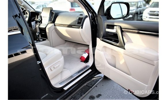 Buy Import Toyota Land Cruiser Black Car in Import - Dubai in Dhufar Buy Import Toyota Land Cruiser Black Car in Import - Dubai in Dhufar