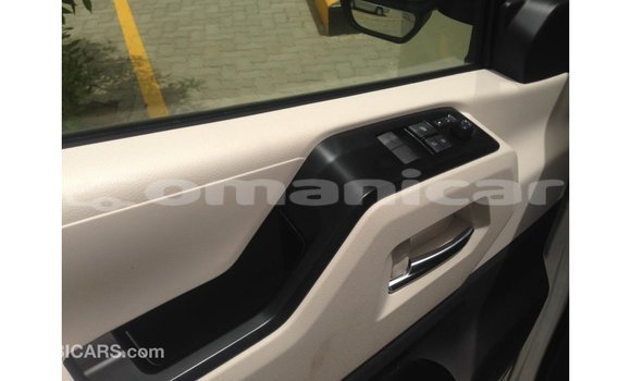 Buy Import Toyota Hiace White Car in Import - Dubai in Dhufar Buy Import Toyota Hiace White Car in Import - Dubai in Dhufar