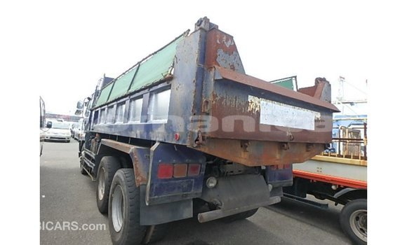 Buy Import Nissan 350Z Blue Car in Import - Dubai in Dhufar Buy Import Nissan 350Z Blue Car in Import - Dubai in Dhufar