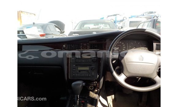 Buy Import Toyota Crown Blue Car in Import - Dubai in Dhufar Buy Import Toyota Crown Blue Car in Import - Dubai in Dhufar