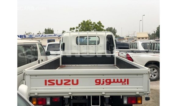 Buy Import Isuzu Rodeo White Car in Import - Dubai in Dhufar Buy Import Isuzu Rodeo White Car in Import - Dubai in Dhufar