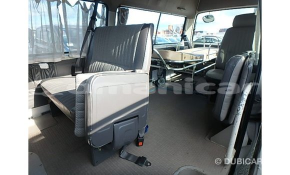 Buy Import Nissan Caravan White Car in Import - Dubai in Dhufar Buy Import Nissan Caravan White Car in Import - Dubai in Dhufar