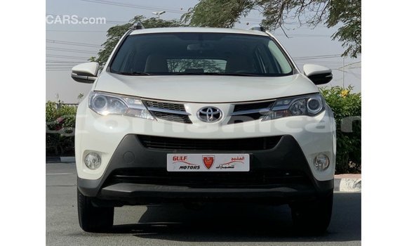 Buy Import Toyota 4Runner White Car in Import - Dubai in Dhufar Buy Import Toyota 4Runner White Car in Import - Dubai in Dhufar