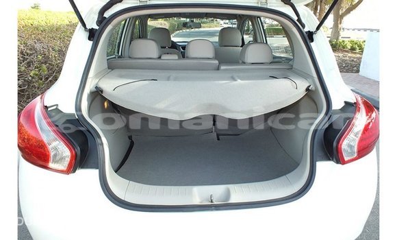 Buy Import Nissan Tiida White Car in Import - Dubai in Dhufar Buy Import Nissan Tiida White Car in Import - Dubai in Dhufar