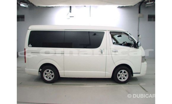 Buy Import Toyota Regius White Car in Import - Dubai in Dhufar Buy Import Toyota Regius White Car in Import - Dubai in Dhufar
