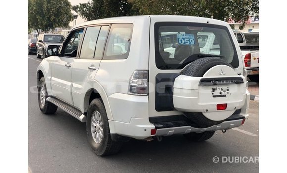 Buy Import Mitsubishi Pajero White Car in Import - Dubai in Dhufar Buy Import Mitsubishi Pajero White Car in Import - Dubai in Dhufar