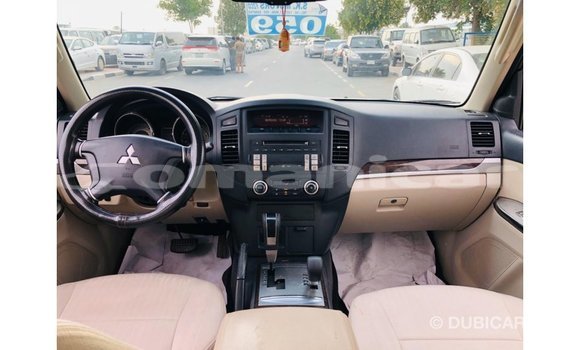 Buy Import Mitsubishi Pajero White Car in Import - Dubai in Dhufar Buy Import Mitsubishi Pajero White Car in Import - Dubai in Dhufar