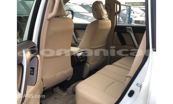Buy Import Toyota Prado White Car in Import - Dubai in Dhufar Buy Import Toyota Prado White Car in Import - Dubai in Dhufar