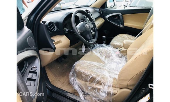 Buy Import Toyota 4Runner Black Car in Import - Dubai in Dhufar Buy Import Toyota 4Runner Black Car in Import - Dubai in Dhufar