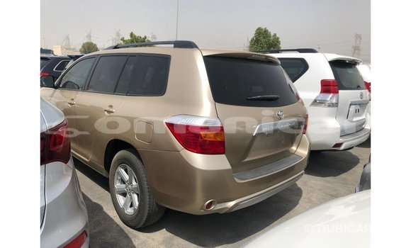 Buy Import Toyota Highlander Other Car in Import - Dubai in Dhufar Buy Import Toyota Highlander Other Car in Import - Dubai in Dhufar