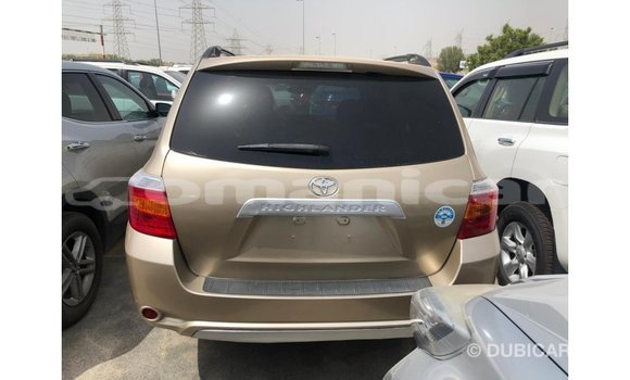 Buy Import Toyota Highlander Other Car in Import - Dubai in Dhufar Buy Import Toyota Highlander Other Car in Import - Dubai in Dhufar