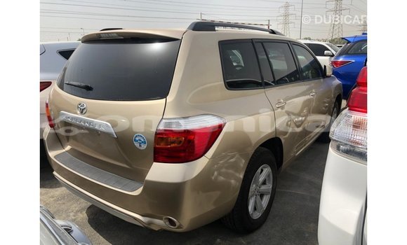 Buy Import Toyota Highlander Other Car in Import - Dubai in Dhufar Buy Import Toyota Highlander Other Car in Import - Dubai in Dhufar