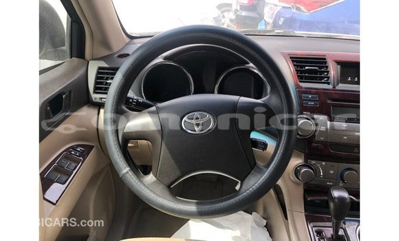 Buy Import Toyota Highlander Other Car in Import - Dubai in Dhufar Buy Import Toyota Highlander Other Car in Import - Dubai in Dhufar