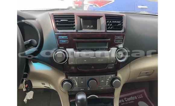 Buy Import Toyota Highlander Other Car in Import - Dubai in Dhufar Buy Import Toyota Highlander Other Car in Import - Dubai in Dhufar