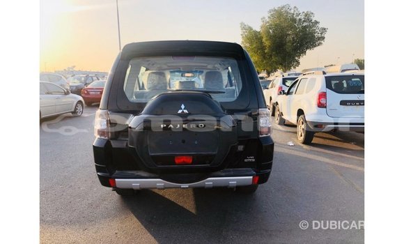 Buy Import Mitsubishi Pajero Black Car in Import - Dubai in Dhufar Buy Import Mitsubishi Pajero Black Car in Import - Dubai in Dhufar